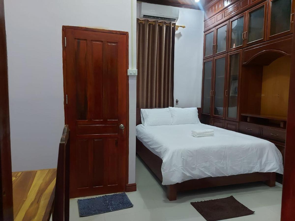 Inthavong Hotel/Guest House Vang Vieng Exterior photo